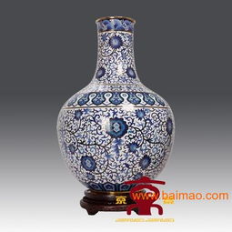 匠心獨運 探秘北京特色景泰藍工藝品天球瓶